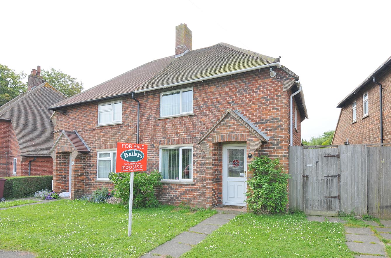 Property for Sale, West Wittering 7 Summerfield Road Baileys Estate